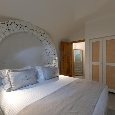 Thera Villas Firá Buitenkant foto