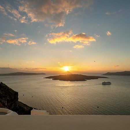 Thera Villas Firá Buitenkant foto
