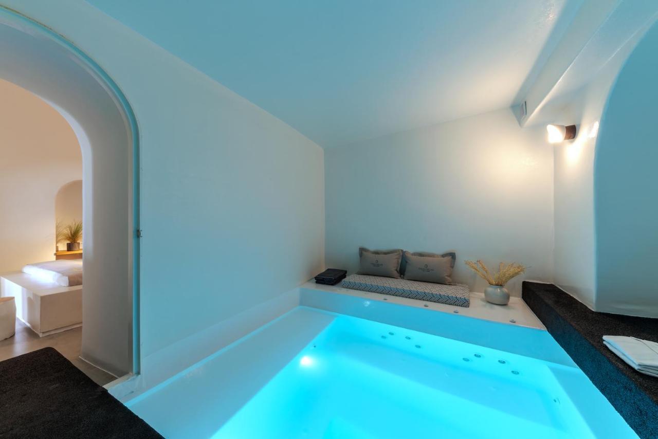 Thera Villas Firá Buitenkant foto
